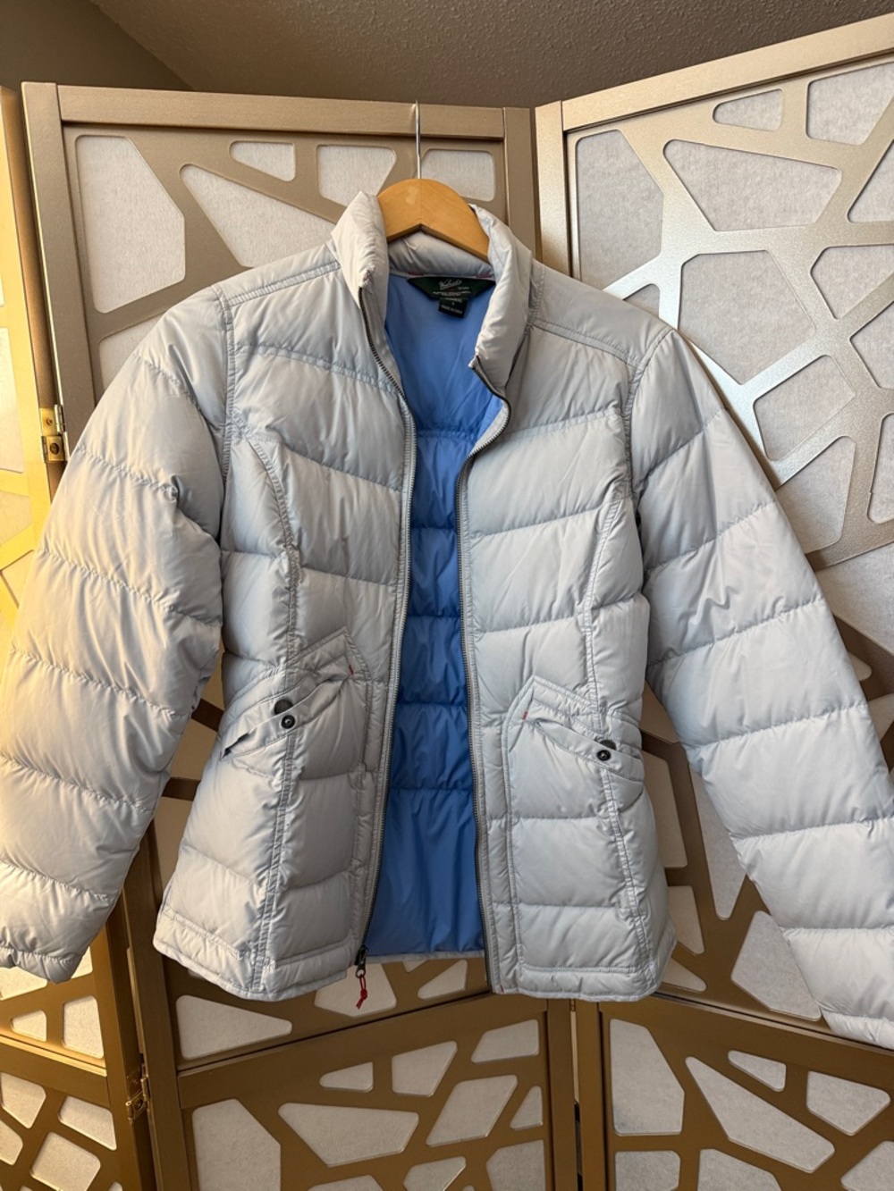 Woolrich Light Gray Puffer Jacket with Blue Lining - Women's
